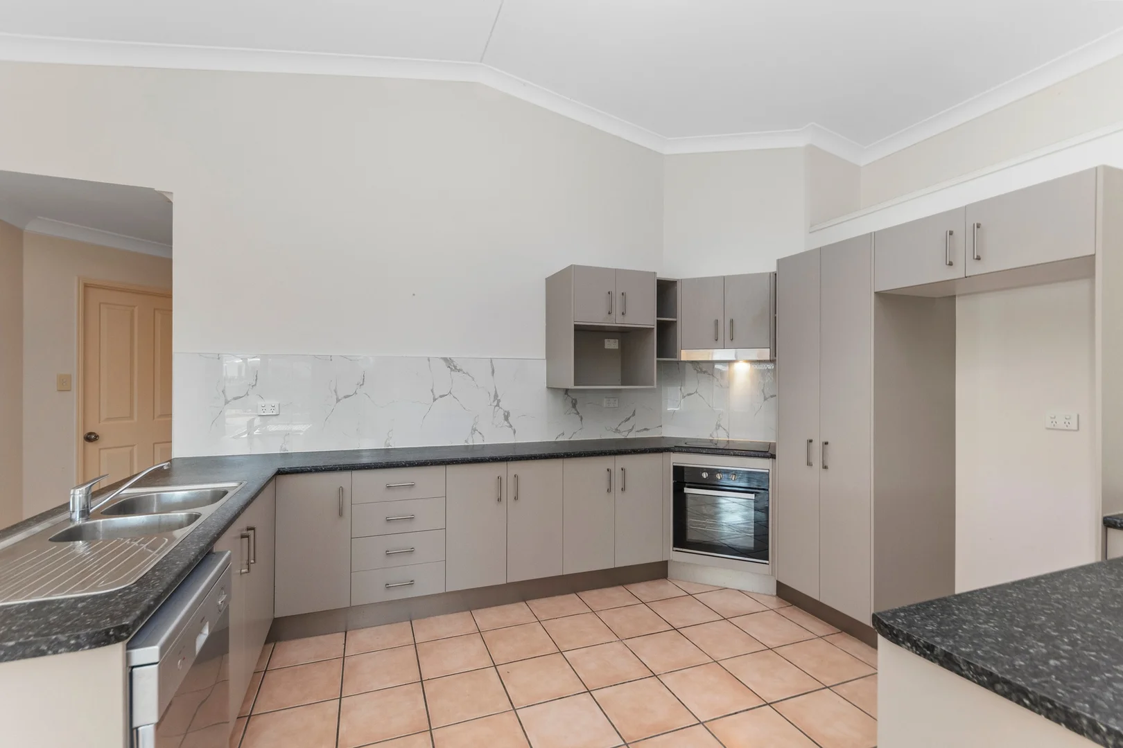 Additional image 4 of 6 Bladensburg Crescent, Annandale QLD 4814