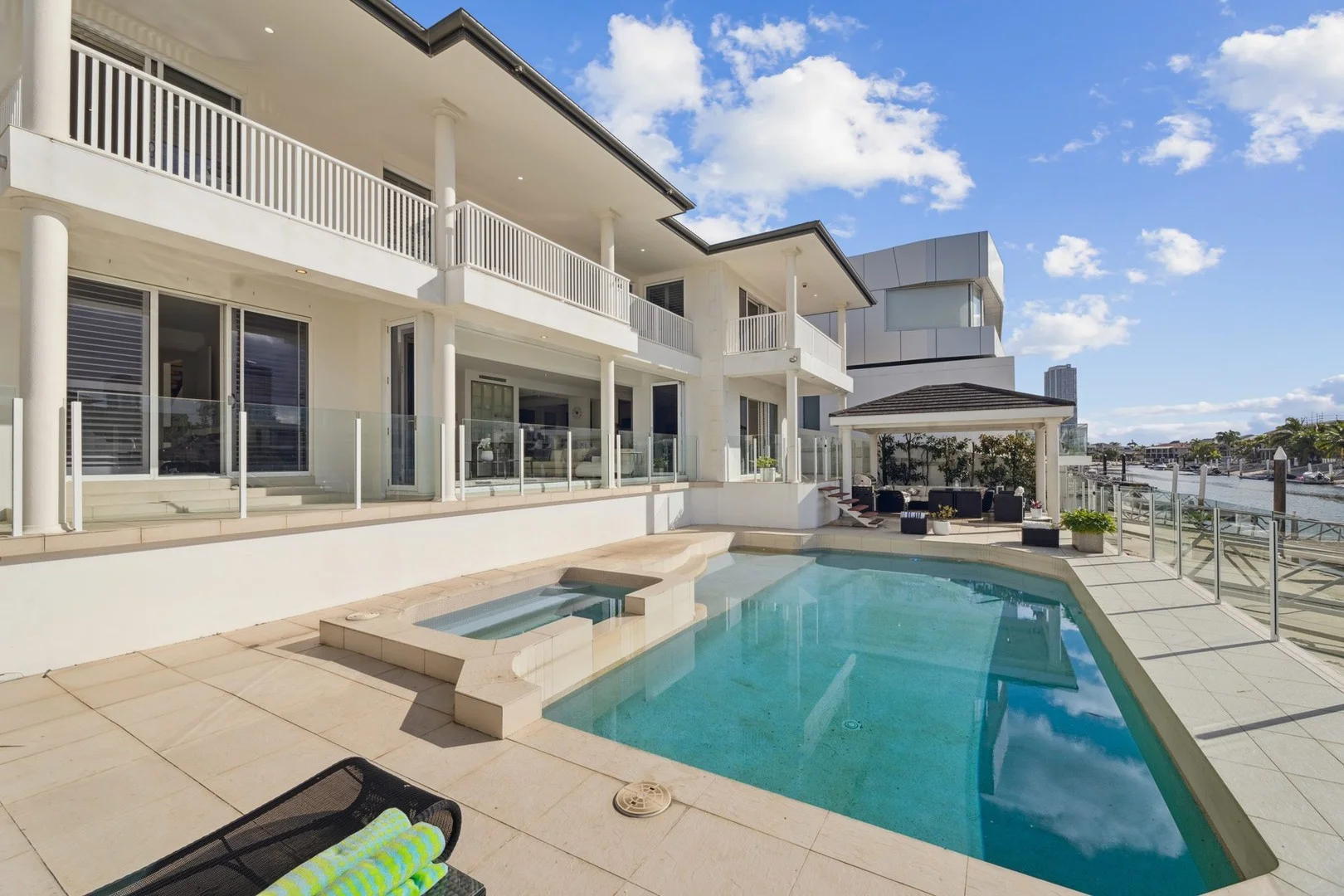 39 Norseman Court, Paradise Waters QLD 4217