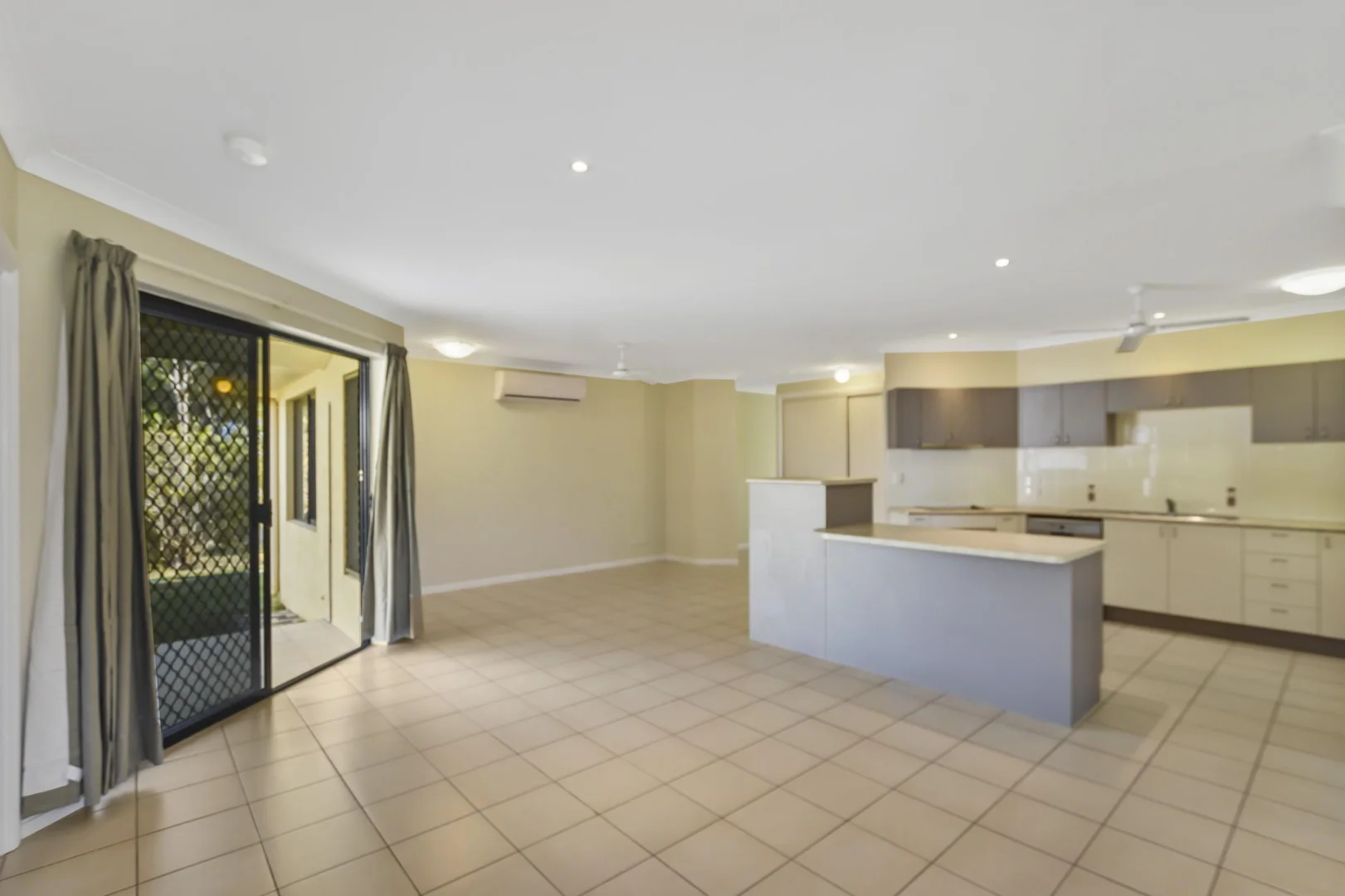 Additional image 13 of 19 Minstrel Court, Bushland Beach QLD 4818