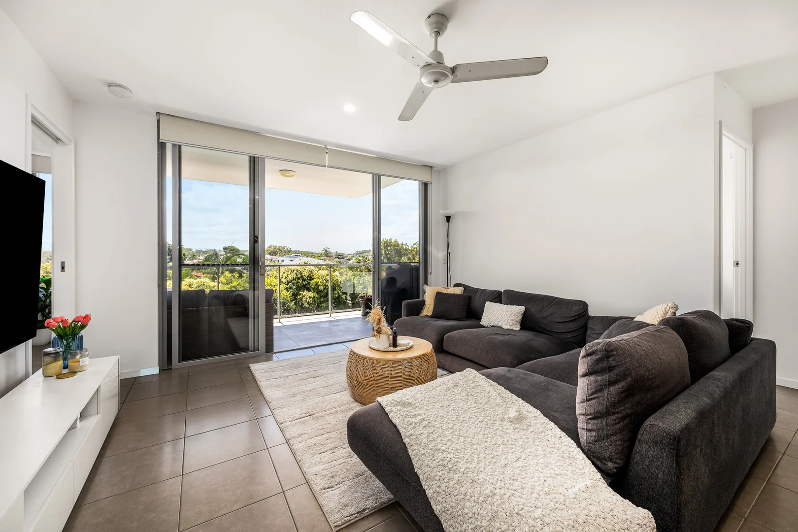 Additional image 4 of 2403/1-7 Waterford Court, Bundall QLD 4217
