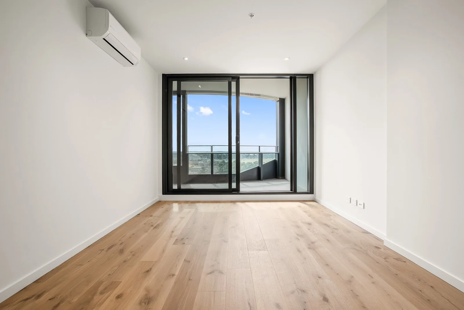 Additional image 3 of 803/5 Joseph Road, Footscray VIC 3011