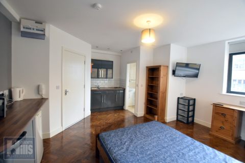 9A Commercial Street, Sheffield, South Yorkshire S1, Studio to rent
