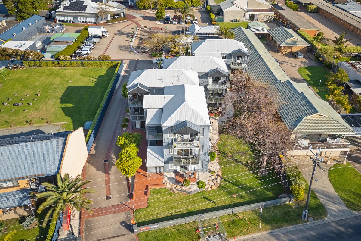 Additional image 19 of 2/142 Marine Parade, Lakes Entrance VIC 3909