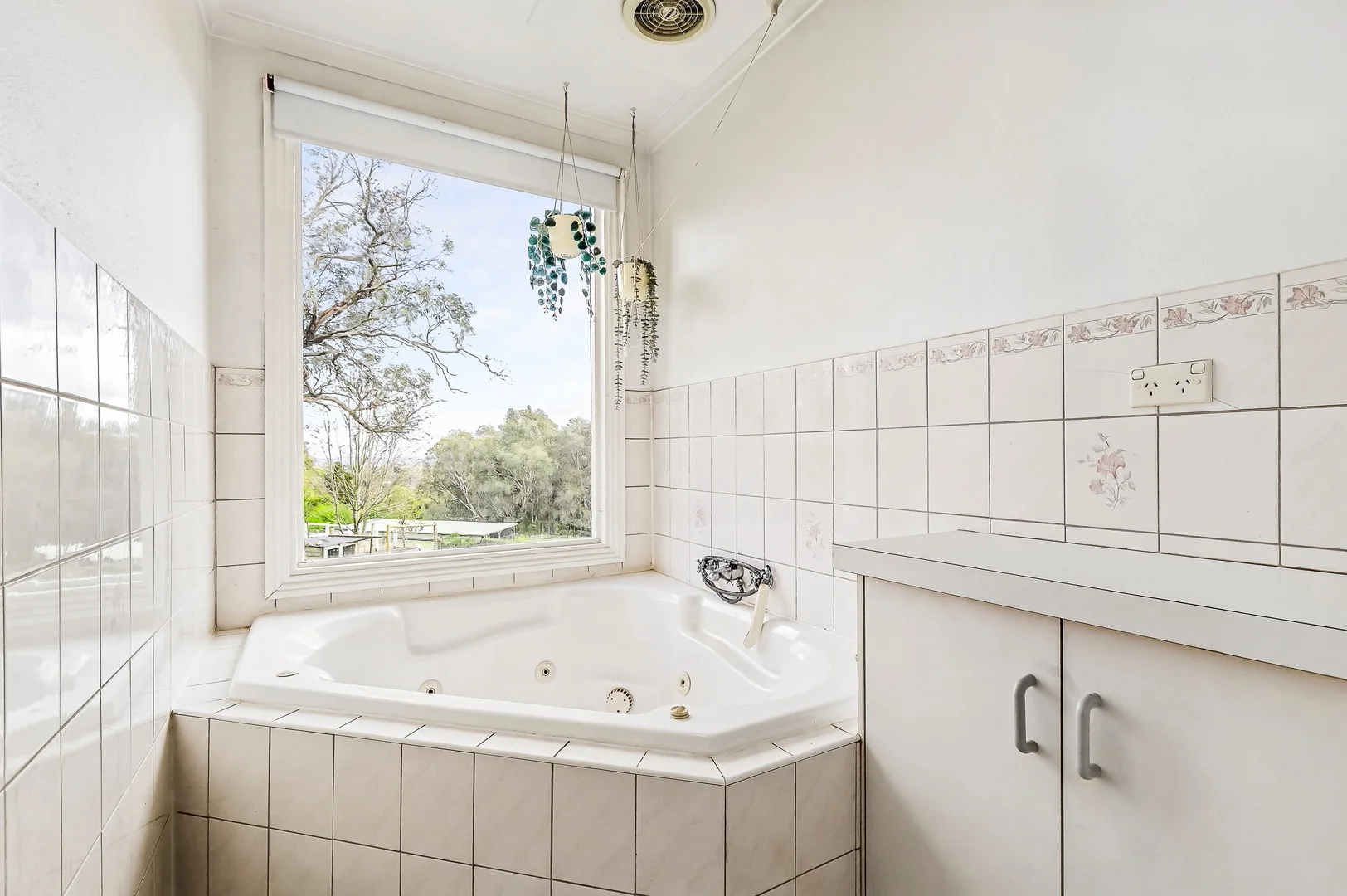 Additional image 7 of 2 Fairhazel Court, Beaconsfield Upper VIC 3808