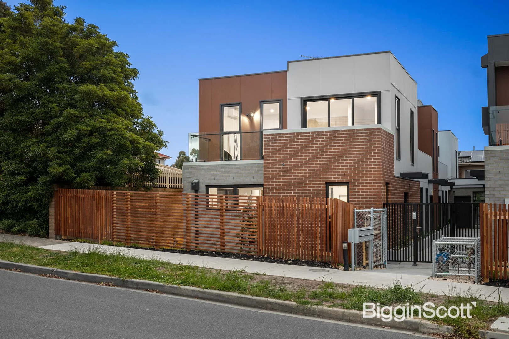 Additional image 2 of 1/3 Dryden Street, Doncaster East VIC 3109