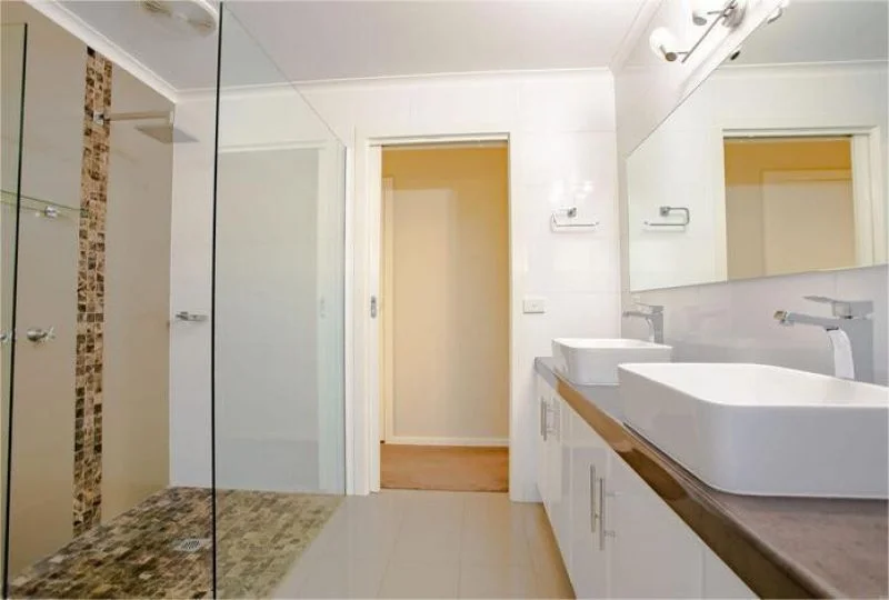 Additional image 18 of 4 River View Court, Echuca VIC 3564