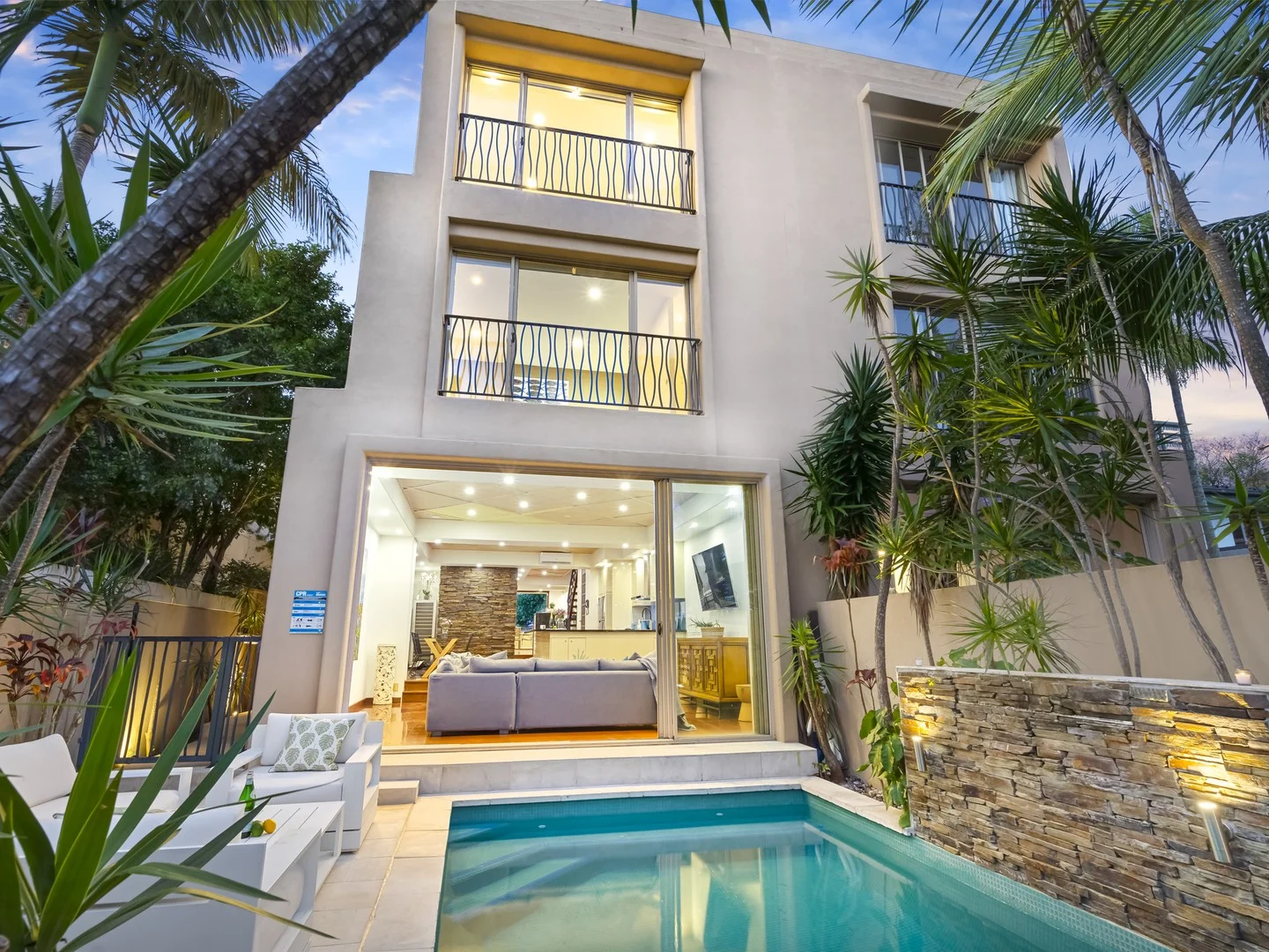 Additional image 5 of 2/42 Cronin Avenue, Main Beach QLD 4217