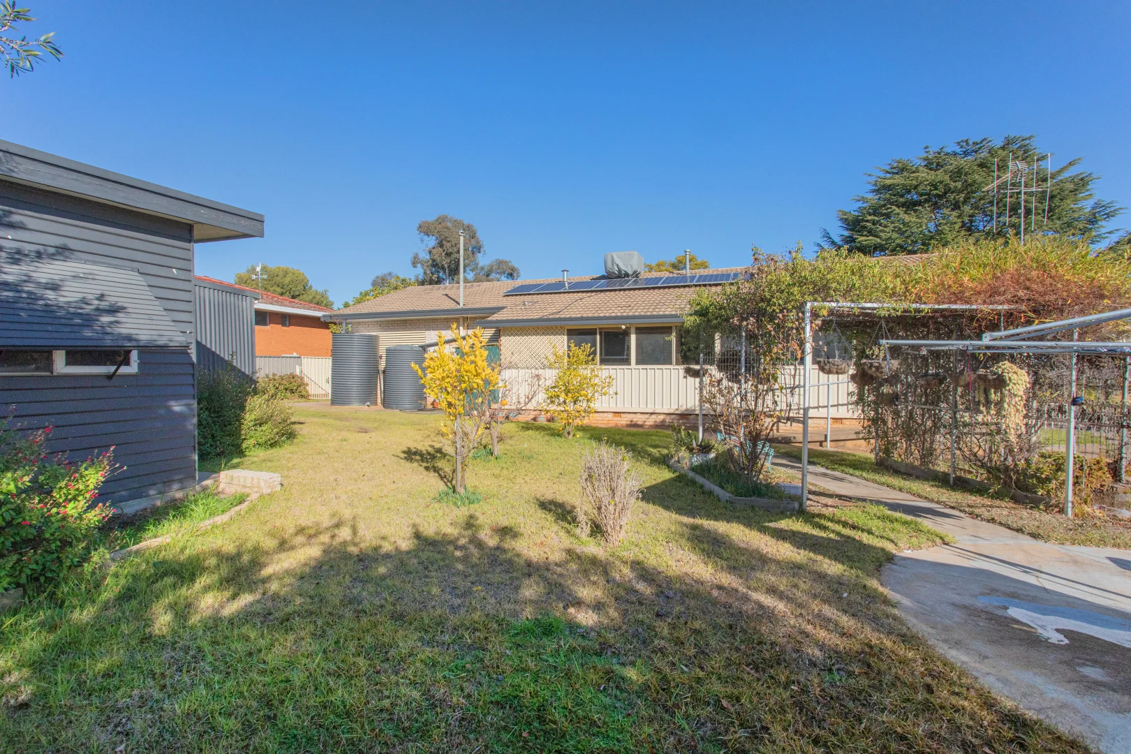 Additional image 19 of 2 Kanangra Street, Cowra NSW 2794