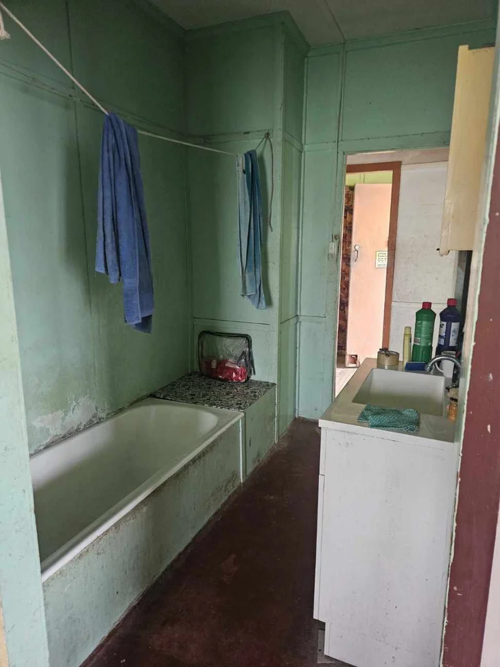 Additional image 9 of 4 Railway Street, West Gladstone QLD 4680