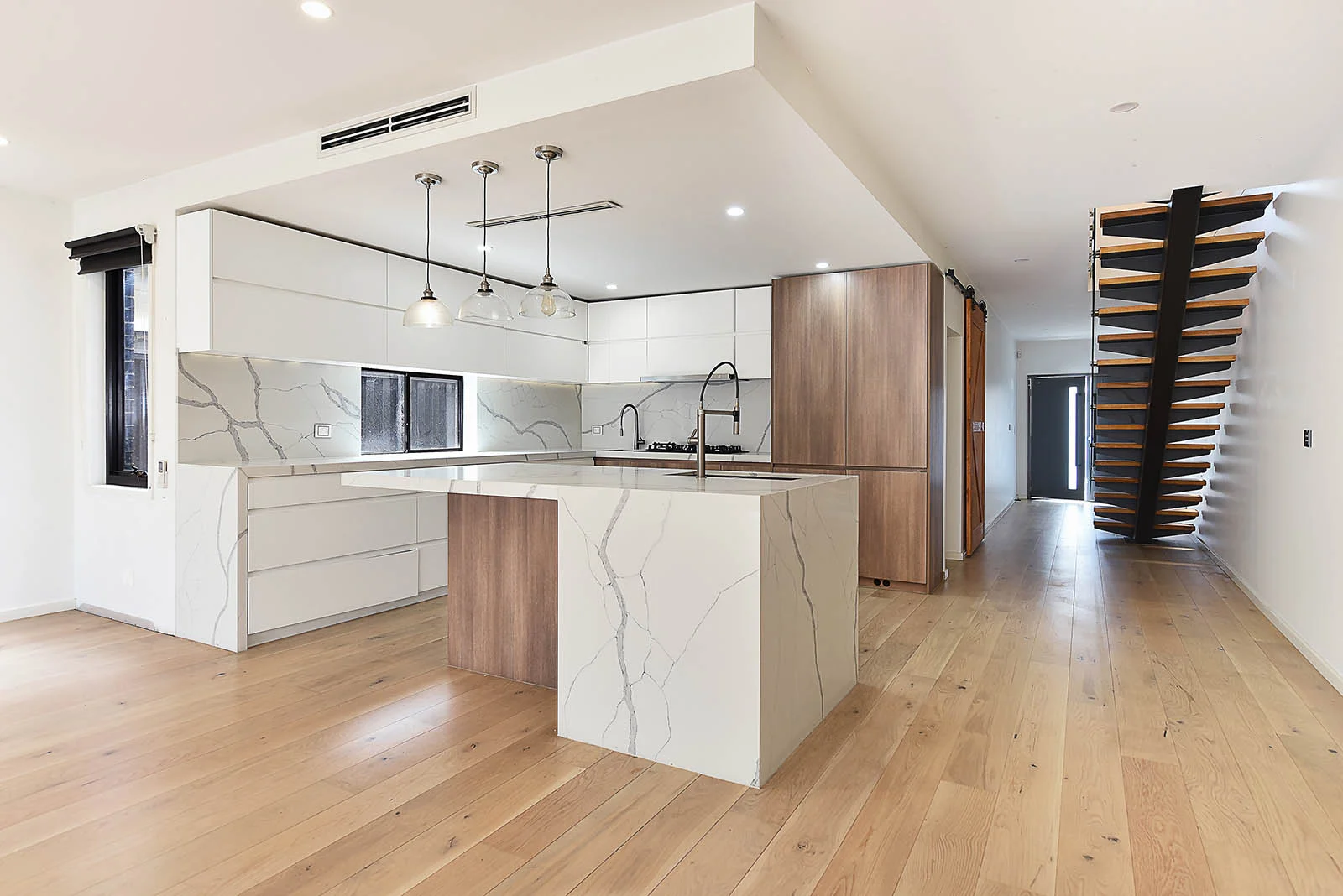 Additional image 3 of 182A Purinuan Road, Reservoir VIC 3073