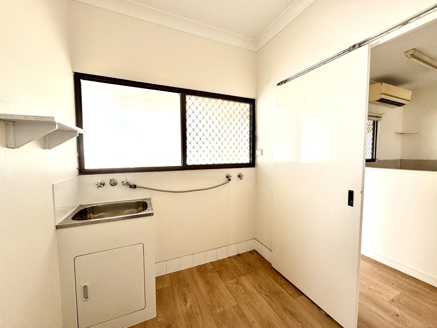 Additional image 10 of 89a and b MCCOOL Street, Moranbah QLD 4744