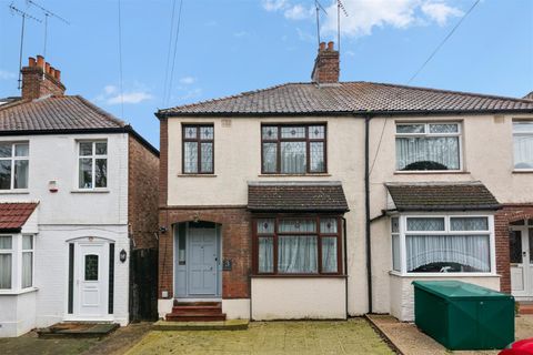 Kingston Lane, Uxbridge UB8