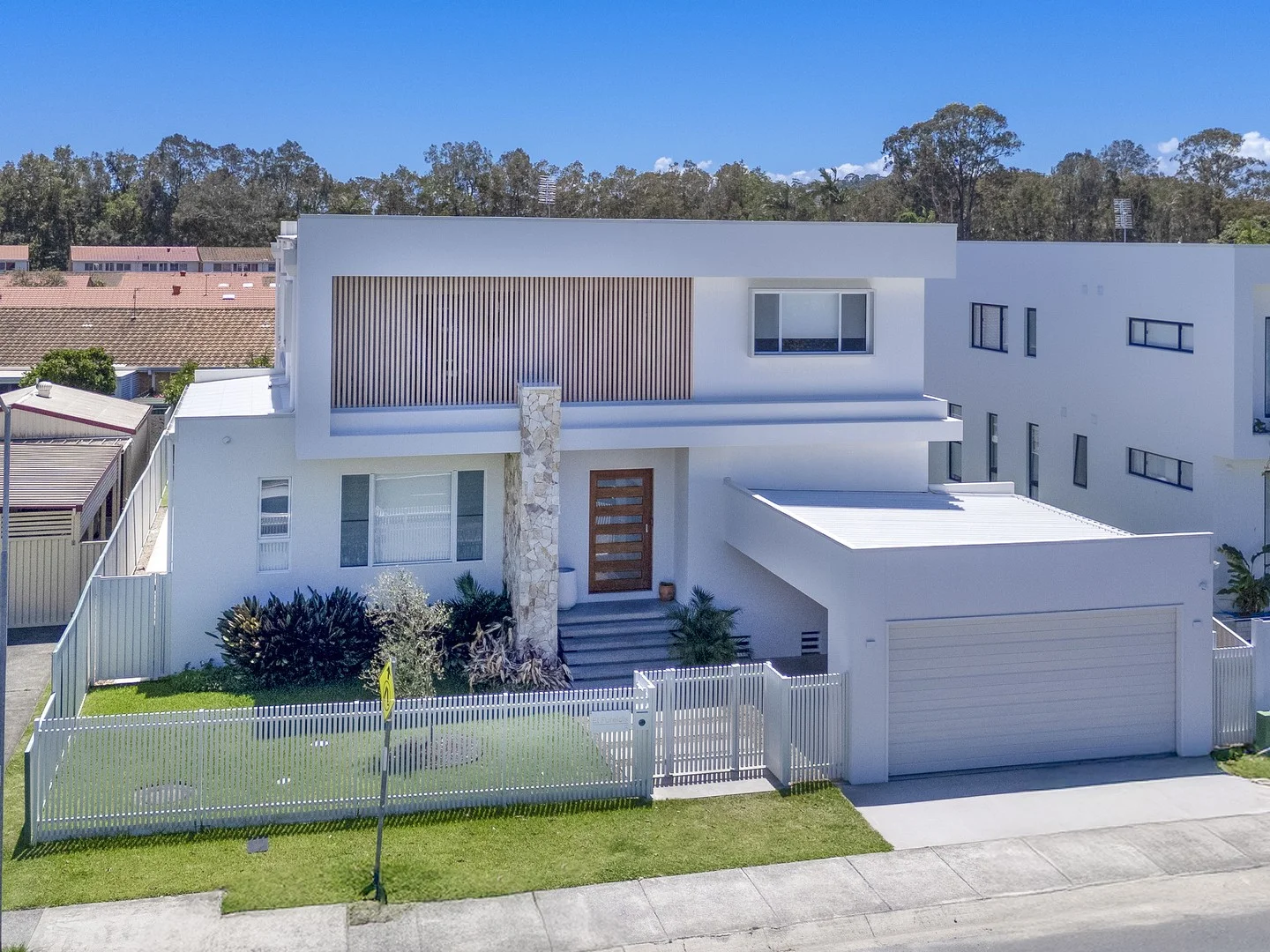 12 Bienvenue Drive, Currumbin Waters QLD 4223