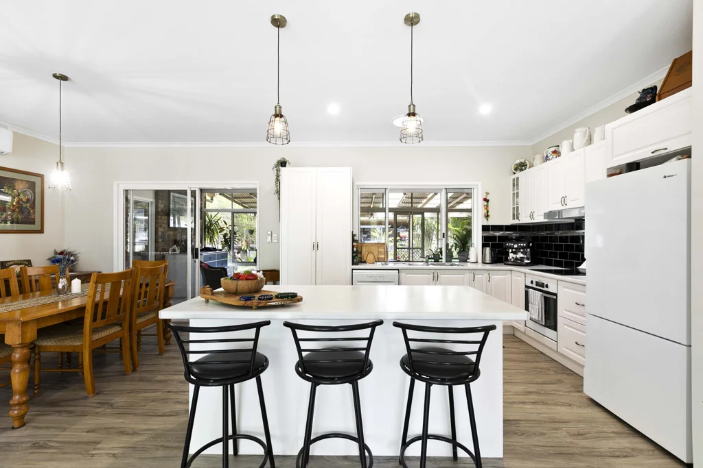 Additional image 2 of 51 Old Coach Road, Oakhurst QLD 4650