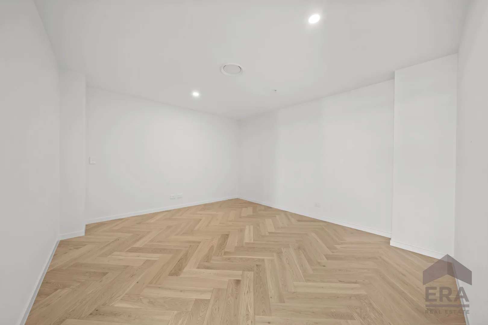 Additional image 9 of 1601/10 Sickle Avenue, Hope Island QLD 4212