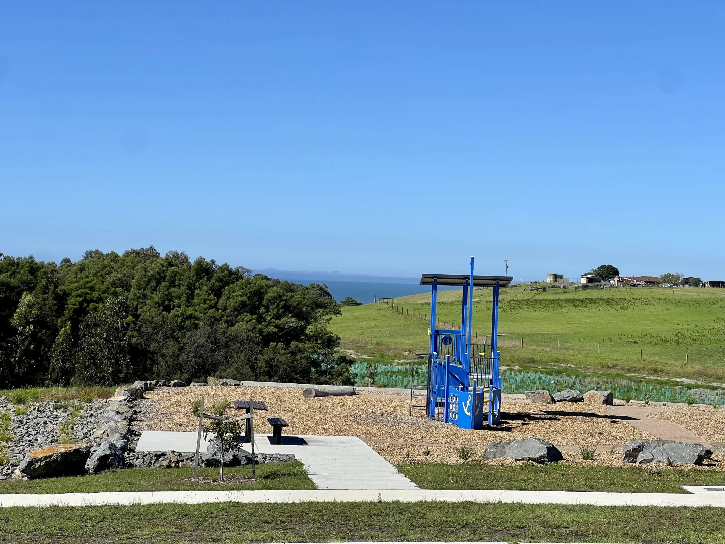 Additional image 5 of 10 Lochard Terrace, Lakes Entrance VIC 3909