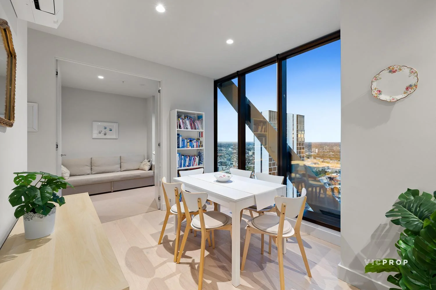 Additional image 5 of 4204/318 Queen Street, Melbourne VIC 3000