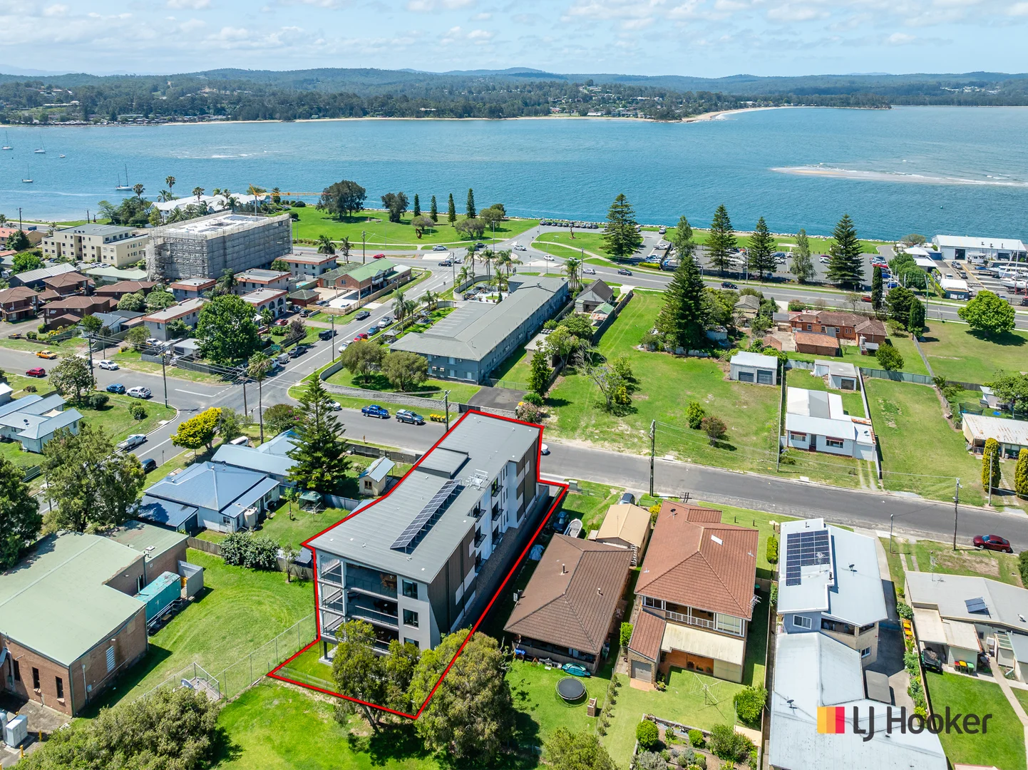 Additional image 48 of 3/2 Golf Links Drive, Batemans Bay NSW 2536