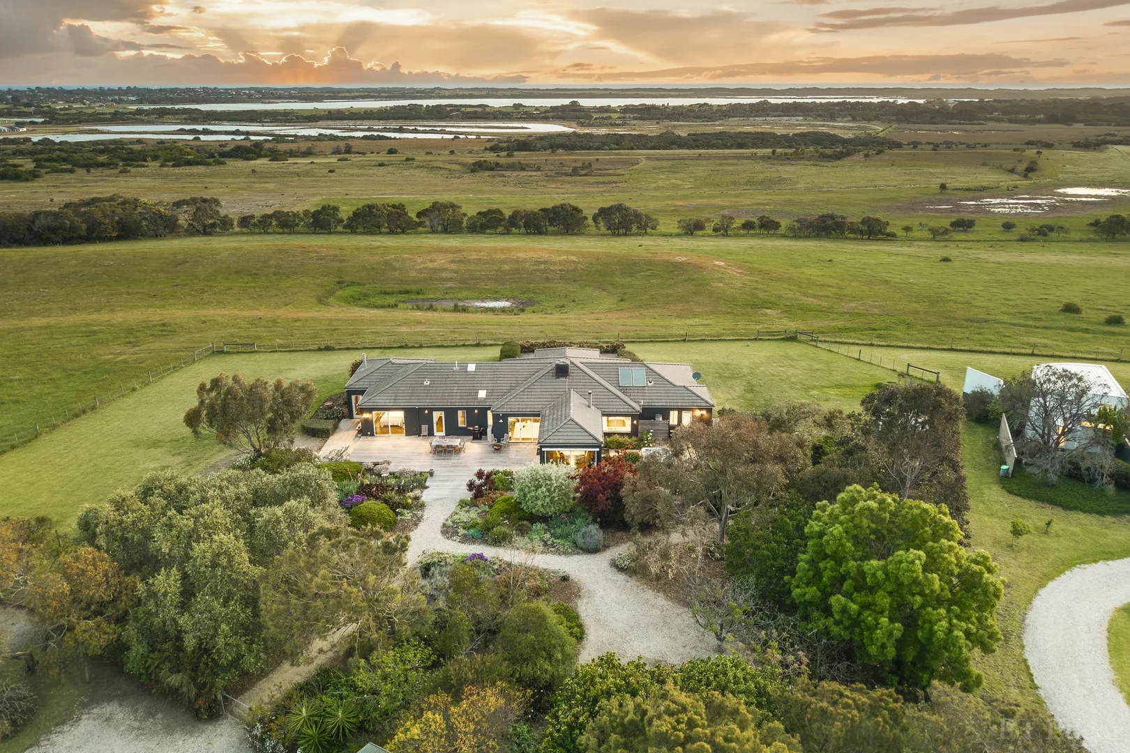 Additional image 5 of 2140 Bellarine Highway, Point Lonsdale VIC 3225