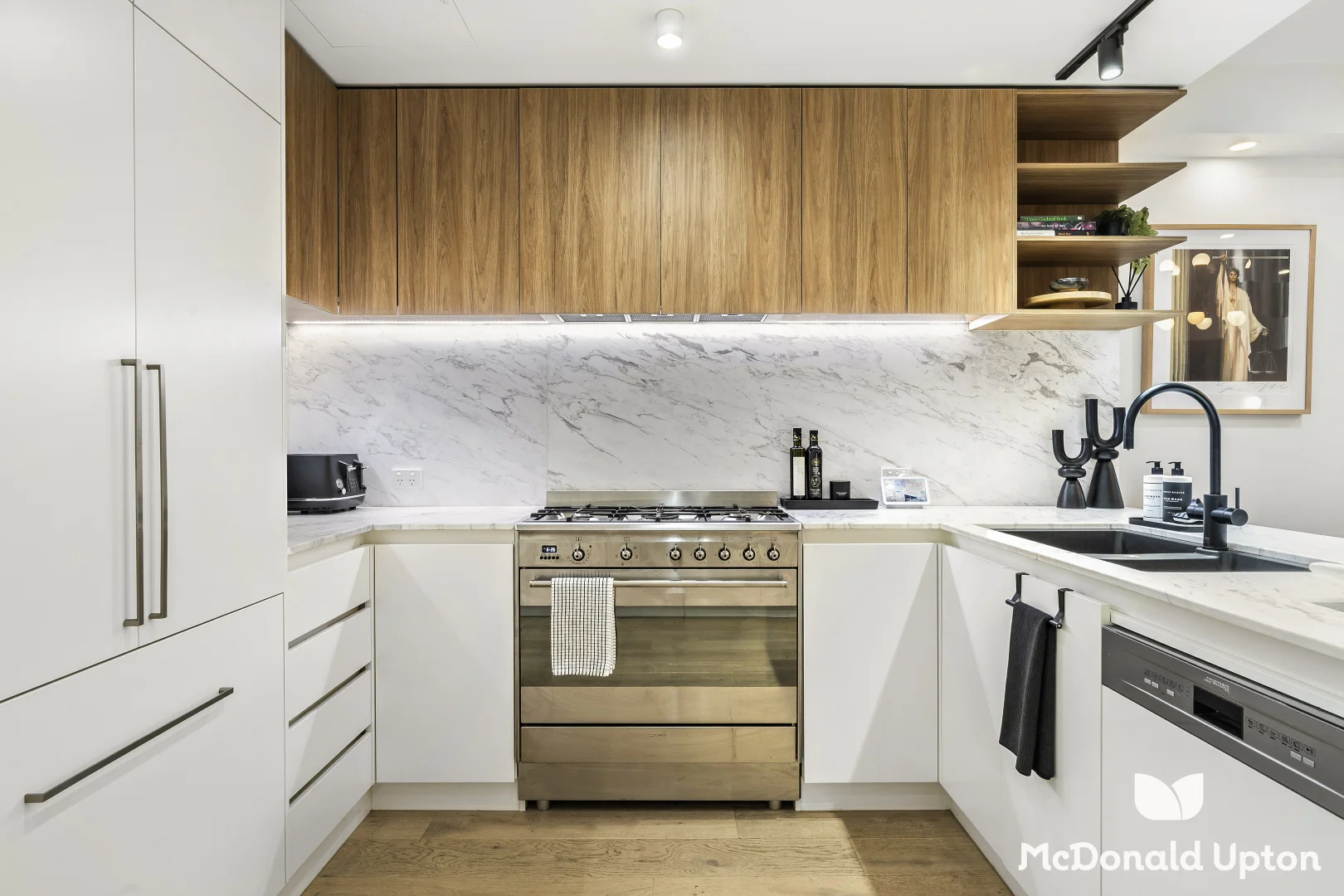 Additional image 8 of 3/28 Flower Street, Essendon VIC 3040