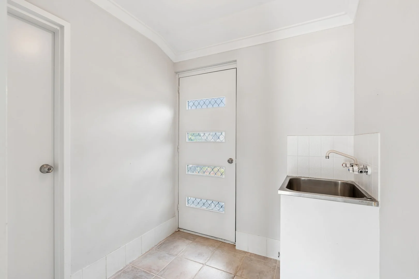 Additional image 15 of 28 Wooramel Crescent, Gosnells WA 6110