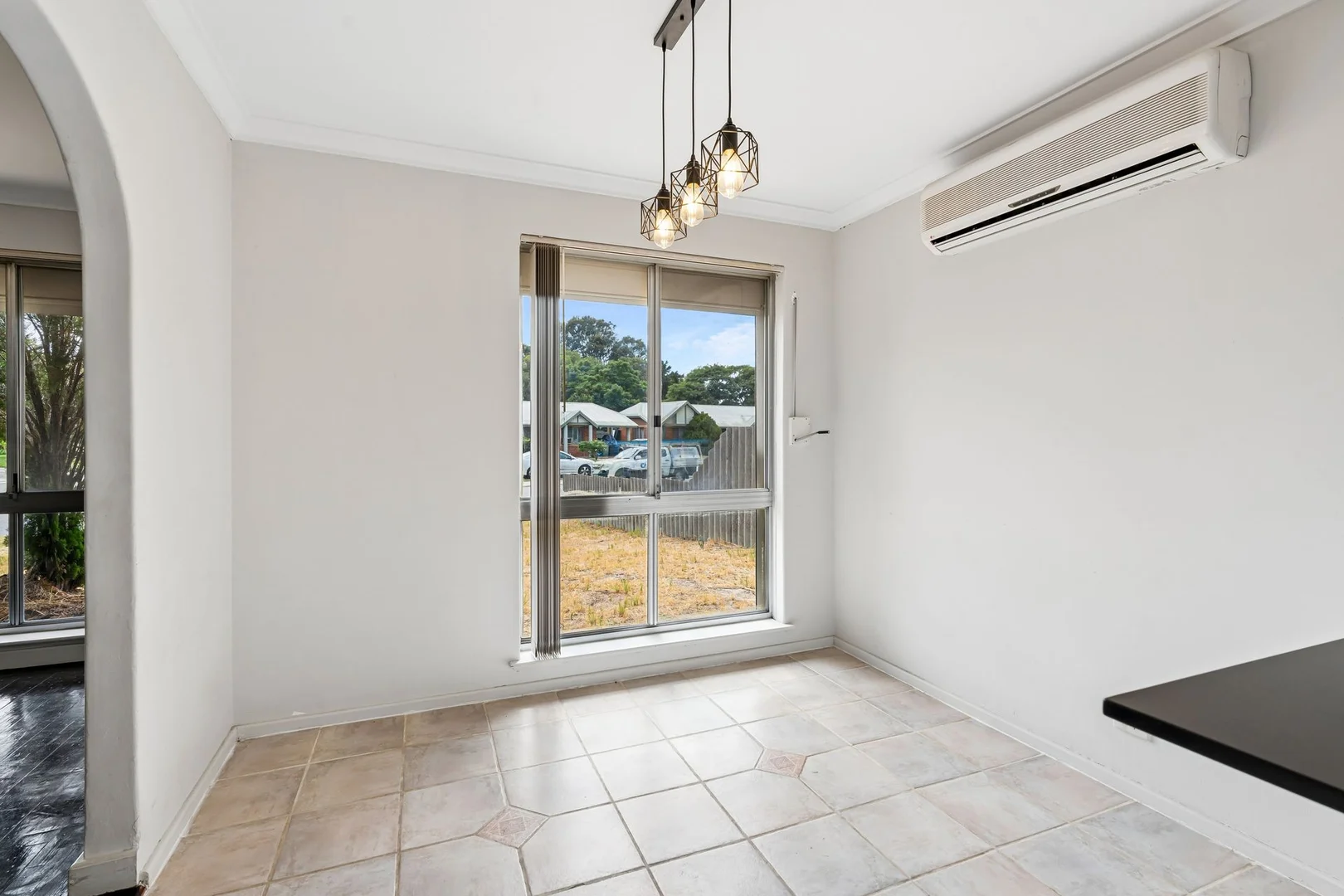 Additional image 10 of 28 Wooramel Crescent, Gosnells WA 6110