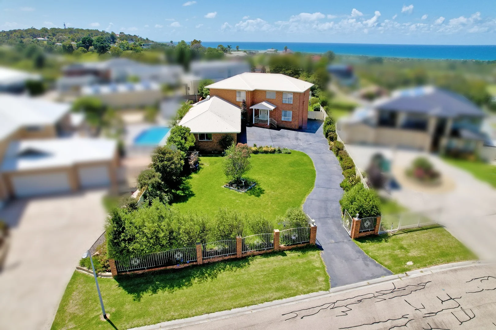 Additional image 3 of 24 Sea-Lake Close, Lakes Entrance VIC 3909