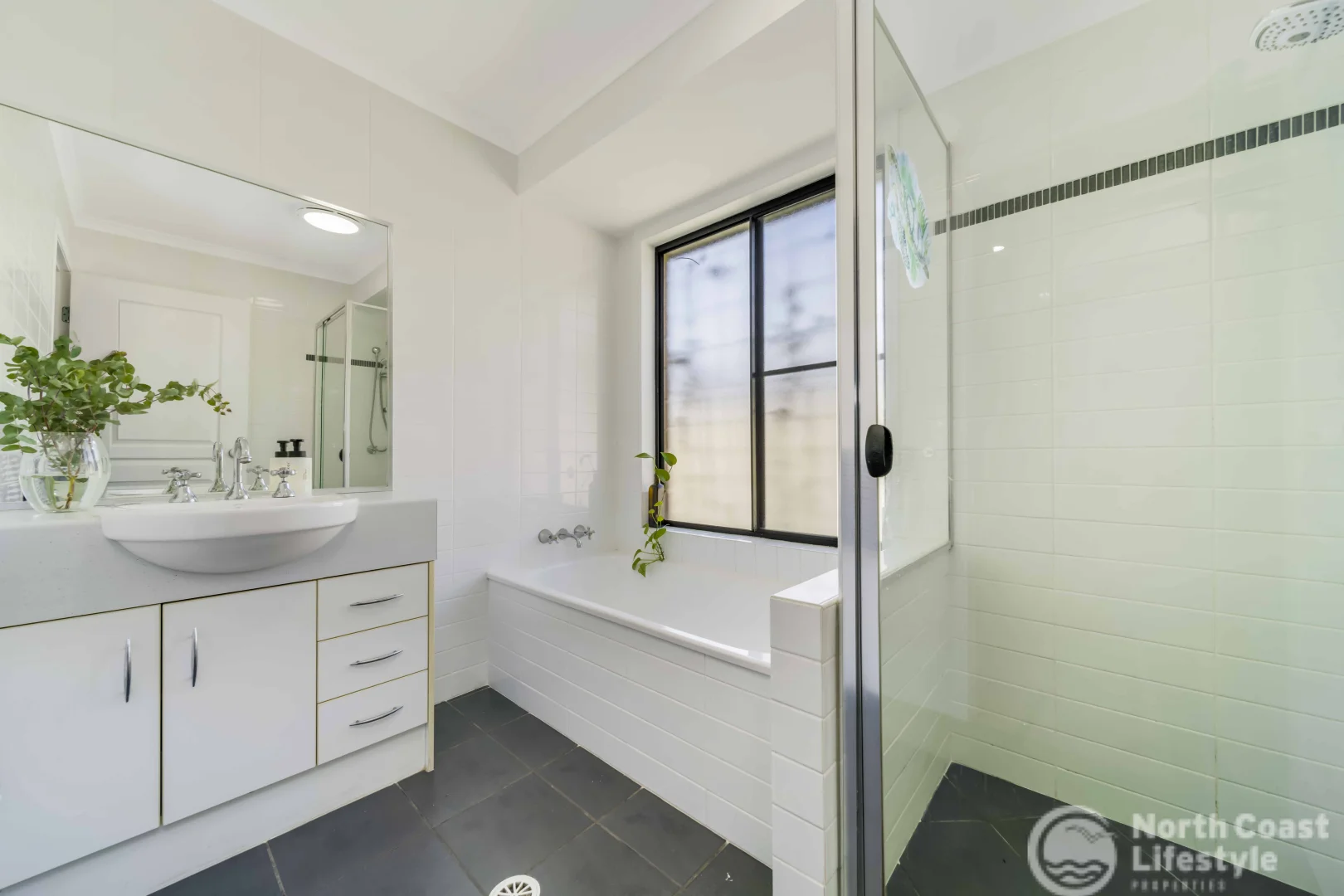 Additional image 31 of 1A Kulgun Court, Ocean Shores NSW 2483