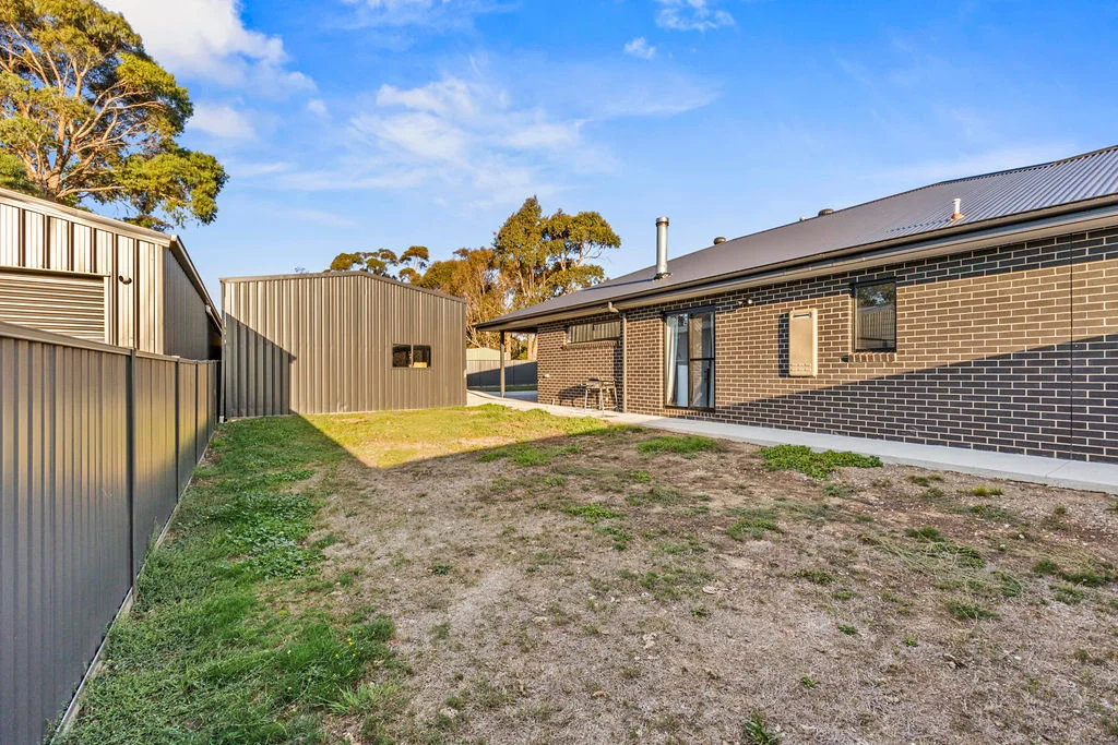 Additional image 17 of 10 Henlix Court, Mount Clear VIC 3350