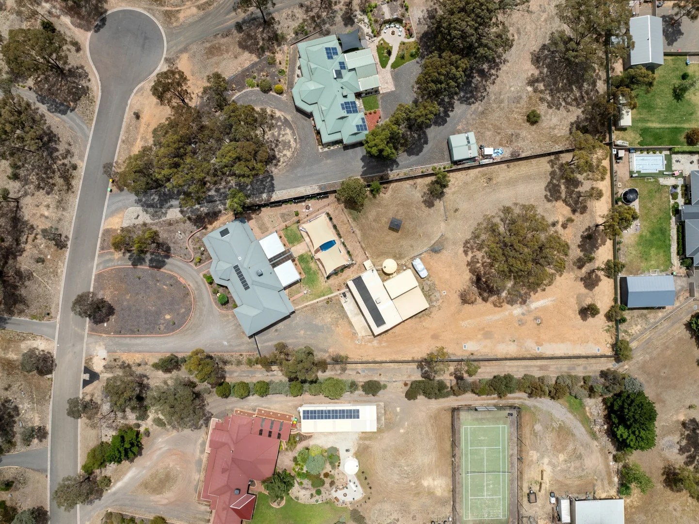 Additional image 3 of 2 and 3/12 Yvonne Court, Maiden Gully VIC 3551