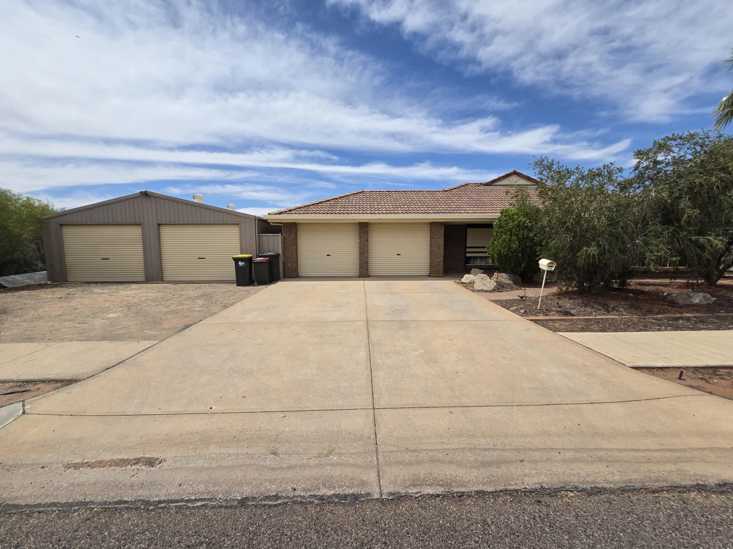 Additional image 2 of 15 Maireana Circuit, Roxby Downs SA 5725