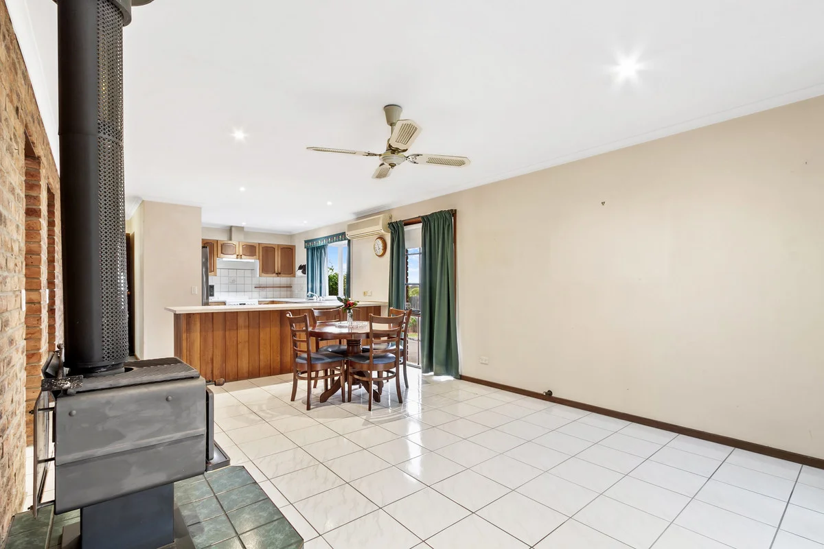 Additional image 16 of 12 Bronsdon Street, Lakes Entrance VIC 3909