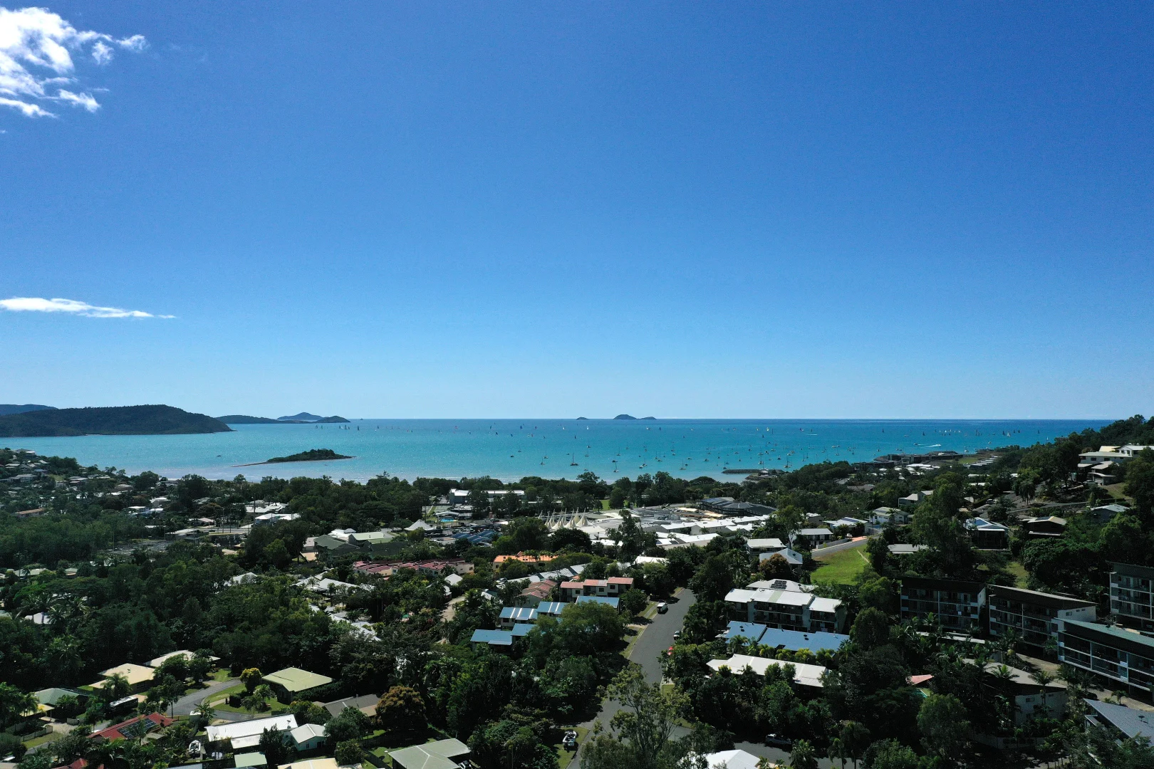 Additional image 3 of 17 Yachtsman Parade, Cannonvale QLD 4802