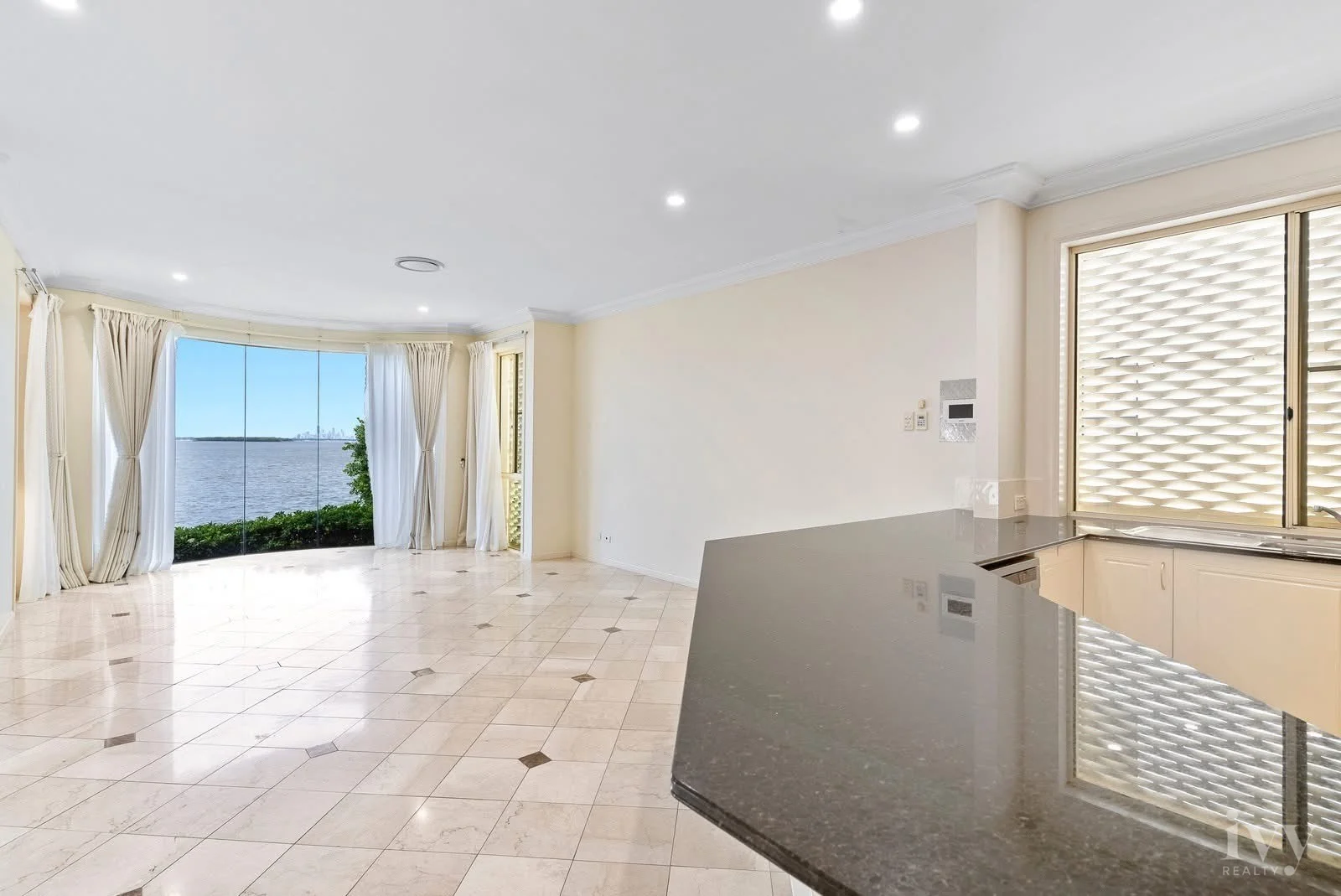 Additional image 4 of 25 King Arthurs Court, Sovereign Islands QLD 4216