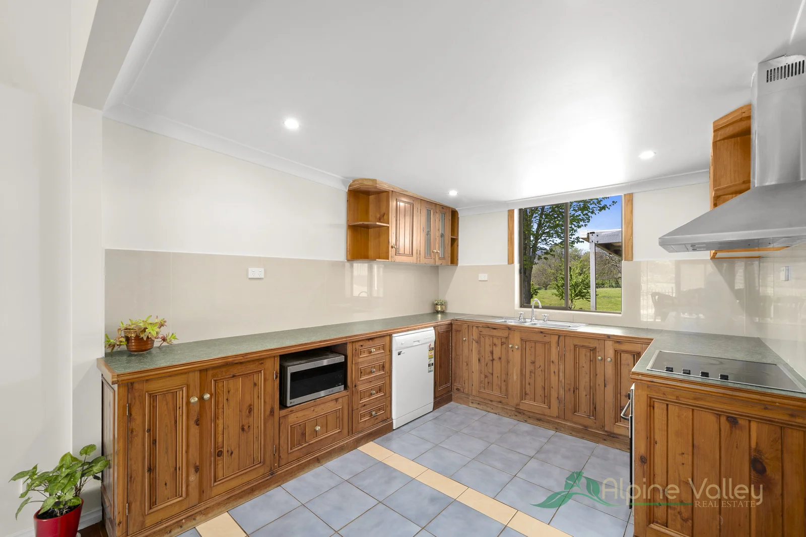 Additional image 3 of 18-20 Ryders Lane, Tawonga VIC 3697