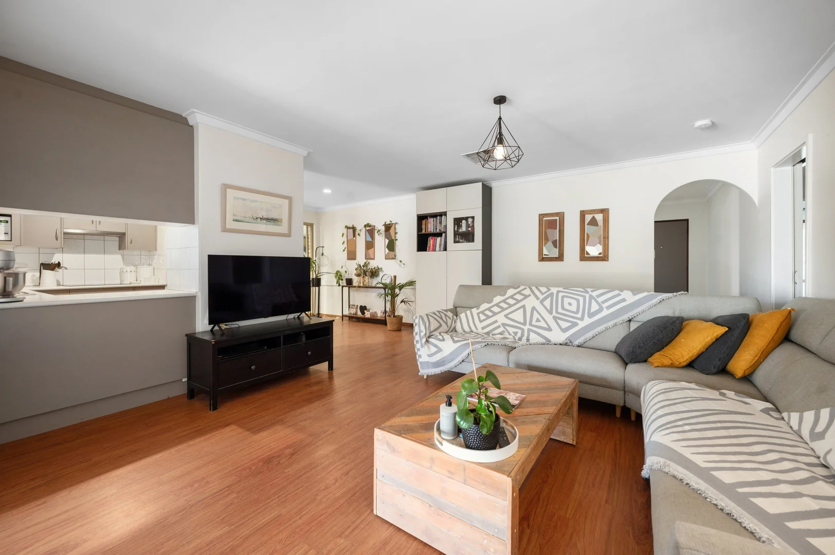 Additional image 18 of 87 Barrington Street, Lake Coogee WA 6166