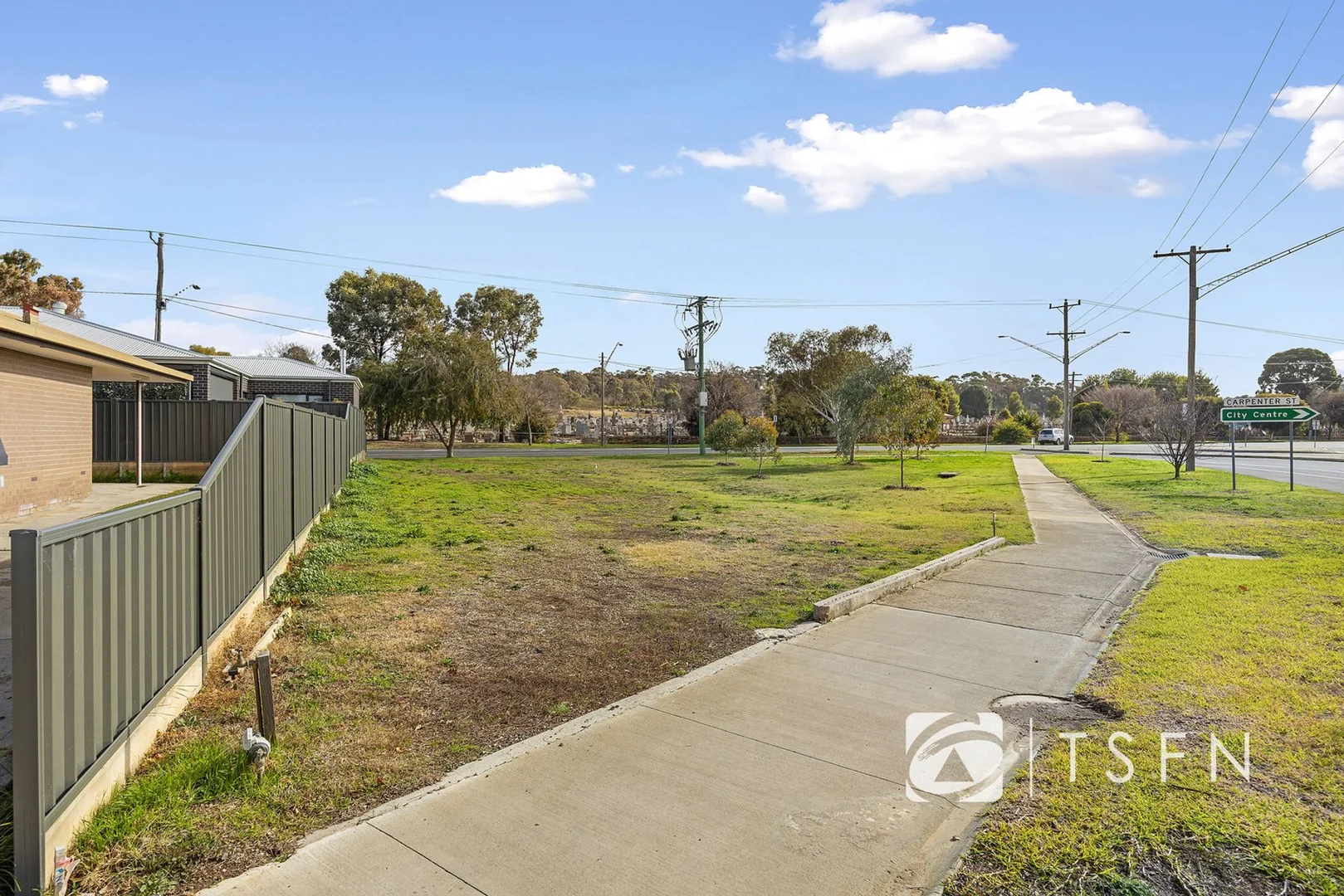 Additional image 3 of 2a Spring Gully Road, Quarry Hill VIC 3550