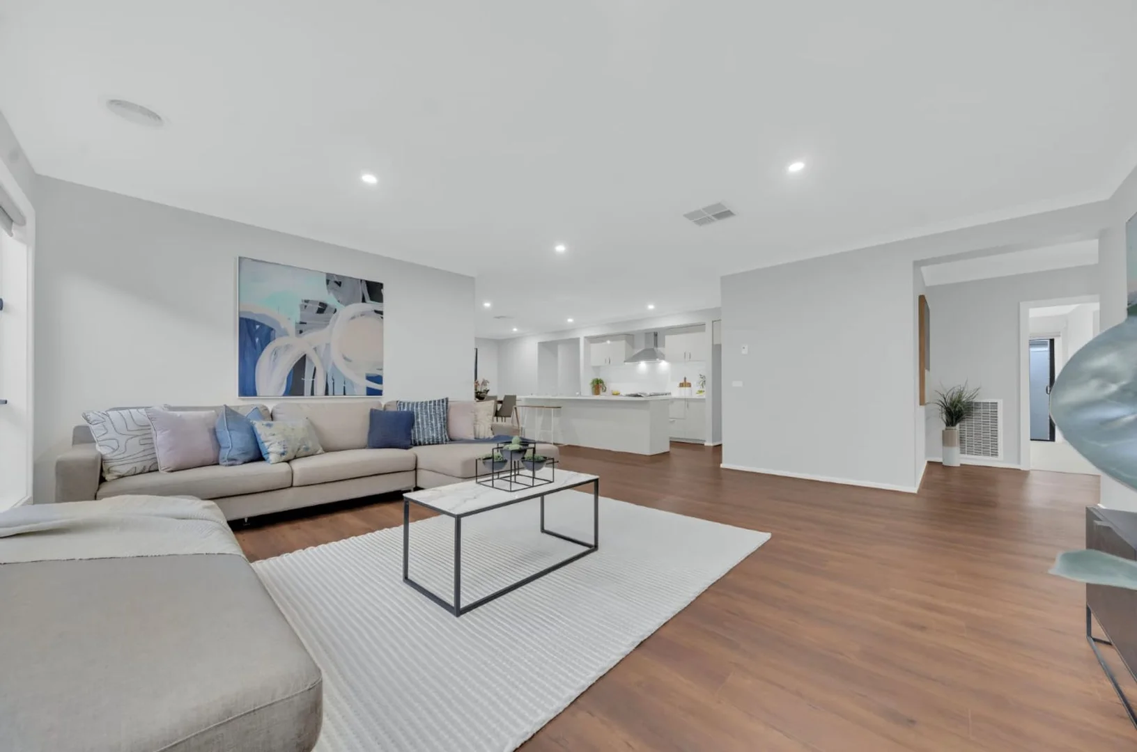 Additional image 16 of 39 Paragon Drive, Clyde North VIC 3978