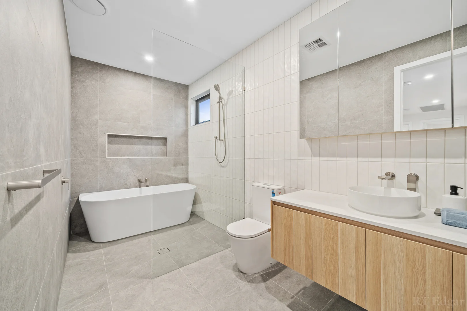Additional image 8 of 3/6 Leicester Street, Balwyn North VIC 3104