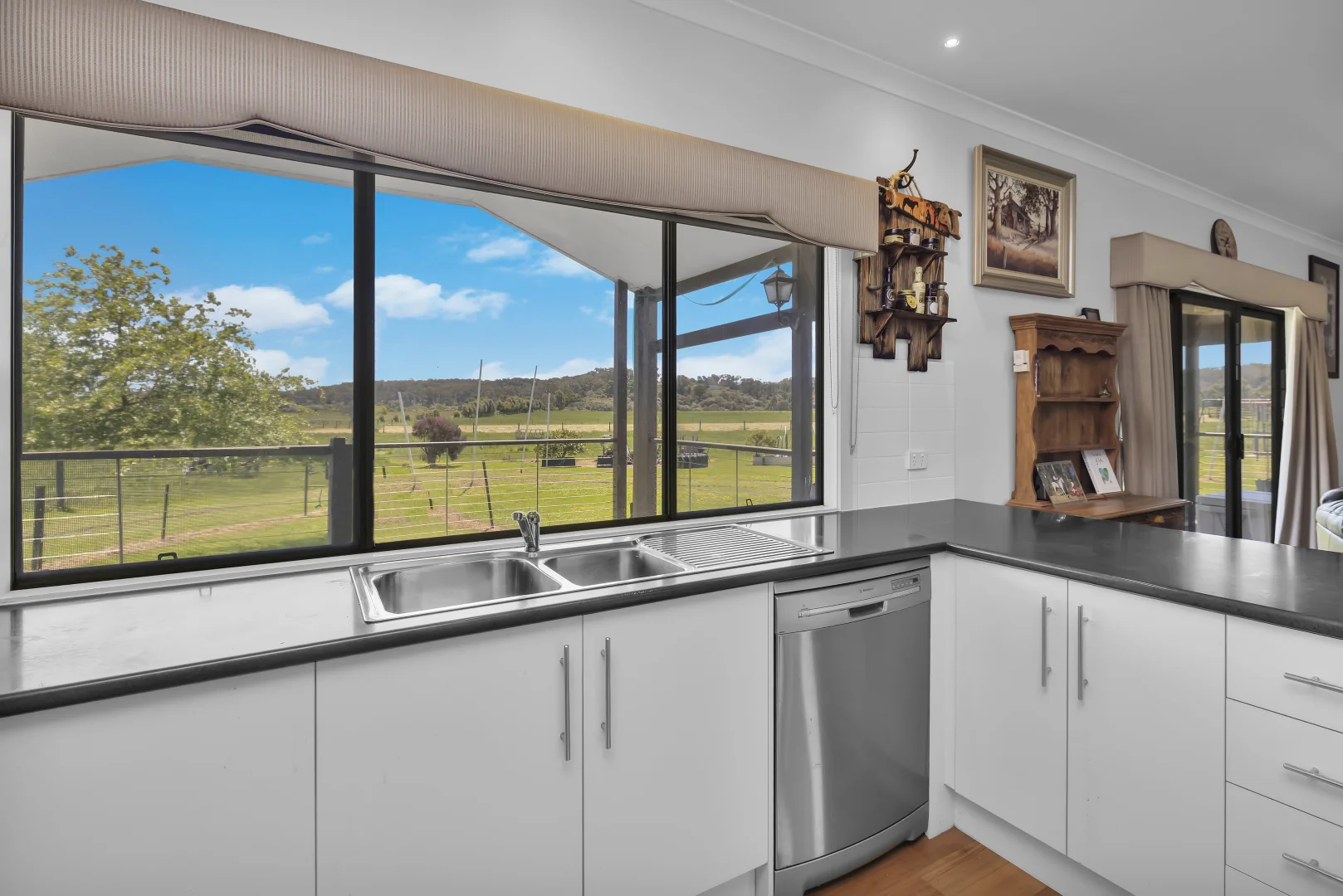 Additional image 5 of Almurta VIC 3979