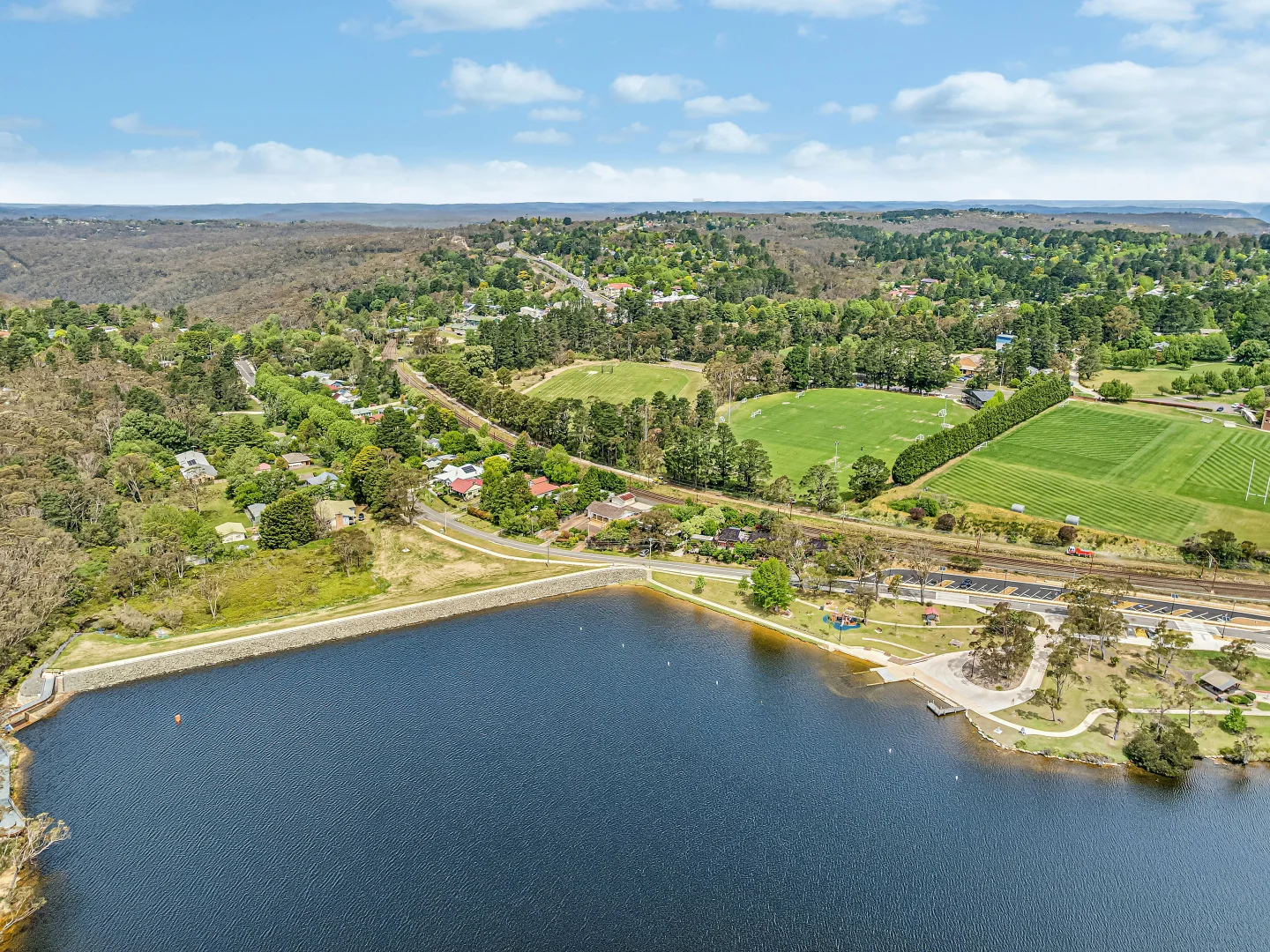 Additional image 11 of 14 Sinclair Crescent, Wentworth Falls NSW 2782