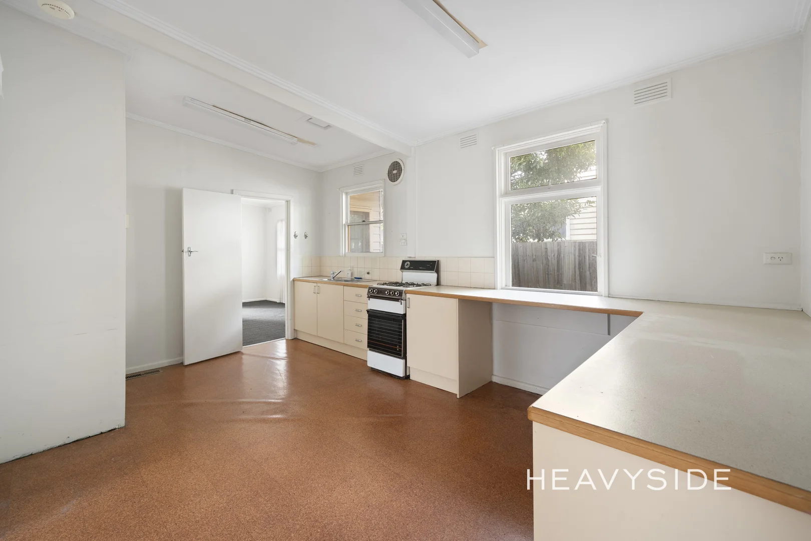 Additional image 4 of 142 Middleborough Road, Blackburn South VIC 3130