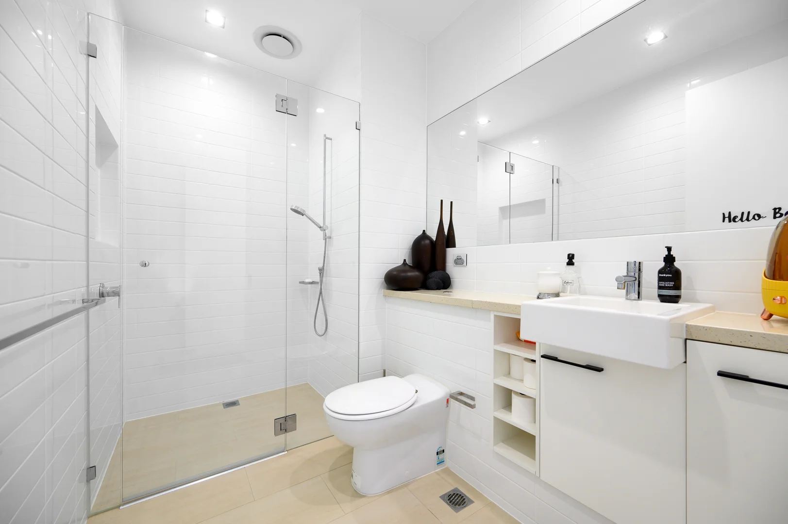 Additional image 6 of 9 Royal Albert Crescent, Sovereign Islands QLD 4216