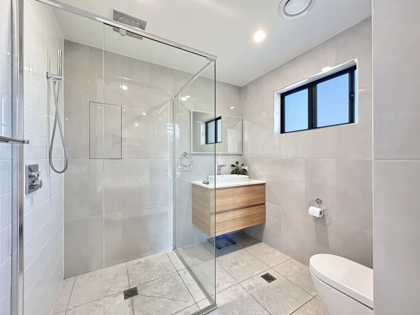 Additional image 9 of 2/14 Larmer Close, Broulee NSW 2537