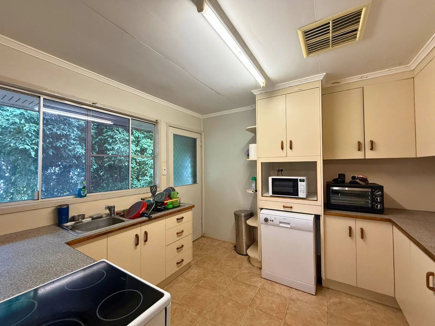 Additional image 8 of 31 Leslie Drive, Moranbah QLD 4744