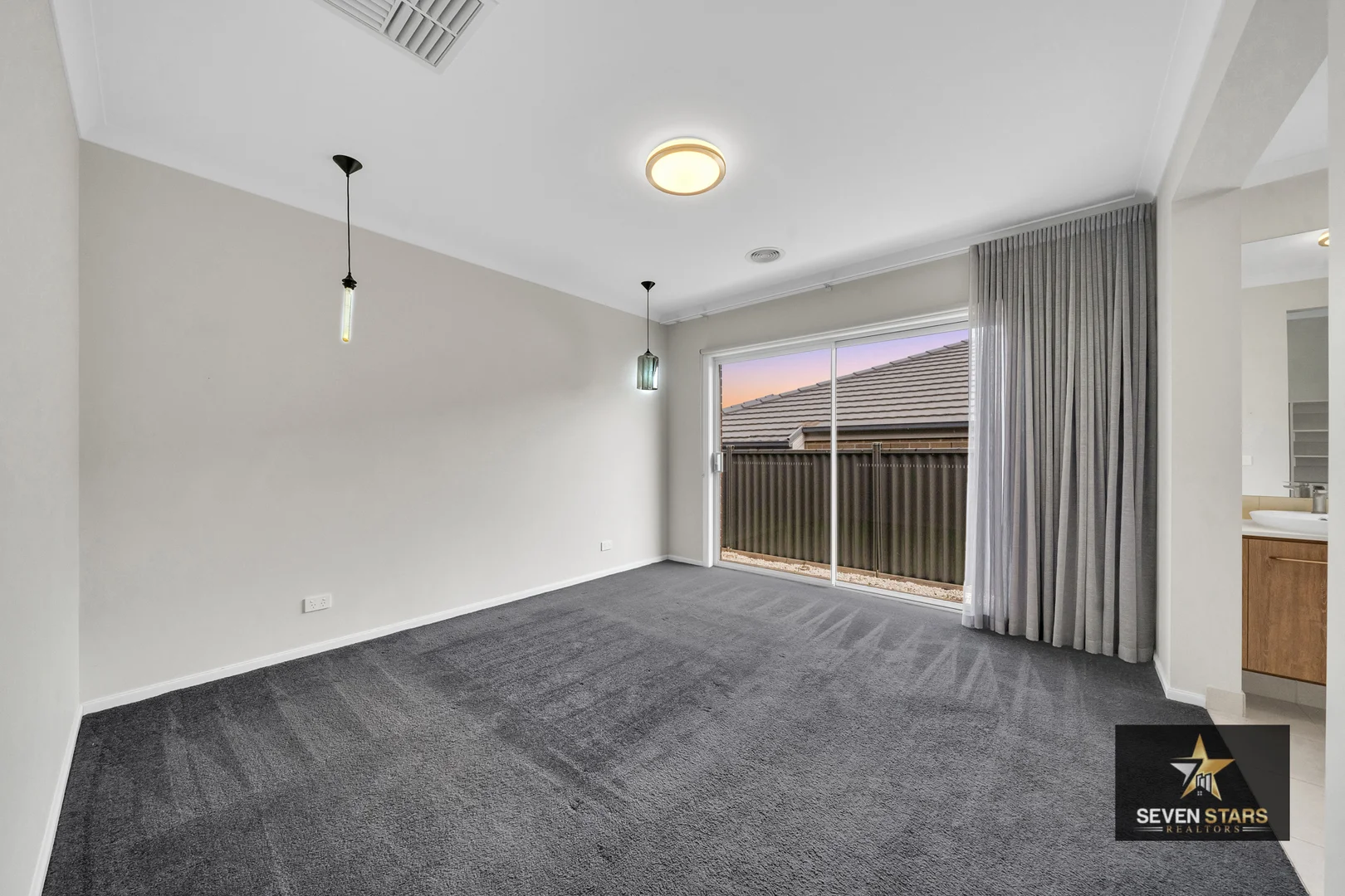 Additional image 3 of 15 Crawford Rise, Cobblebank VIC 3338