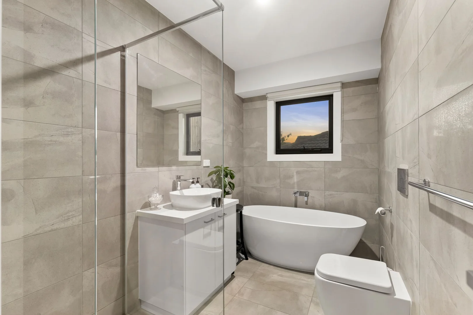 Additional image 11 of 3B Ballater Avenue, Newtown VIC 3220