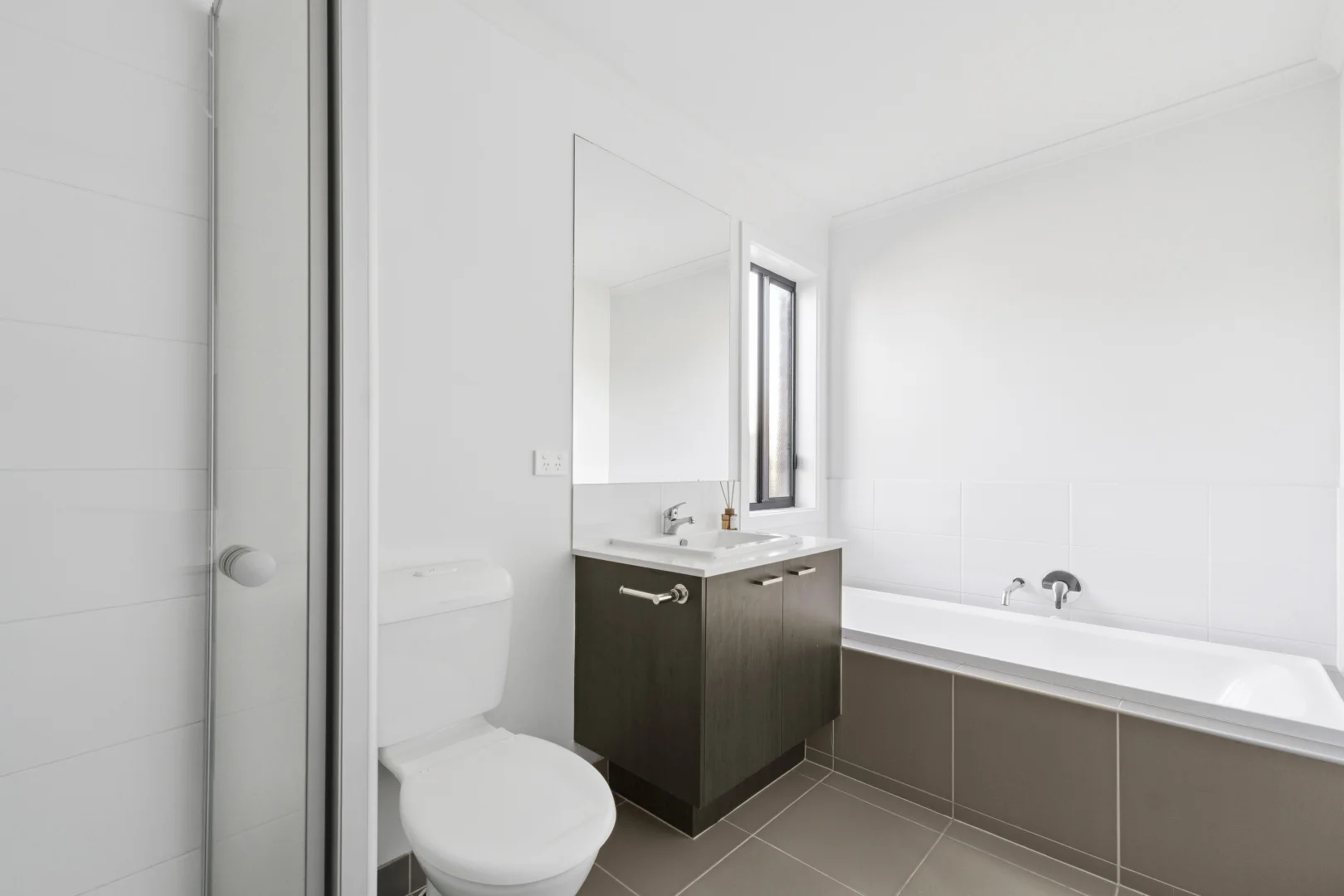 Additional image 10 of 22 McAlpine Court, Camperdown VIC 3260