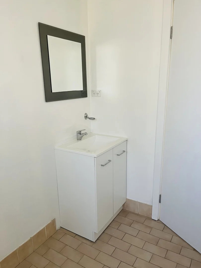 Additional image 19 of Unit 1/2/3/34 Axehead Rd, Roxby Downs SA 5725