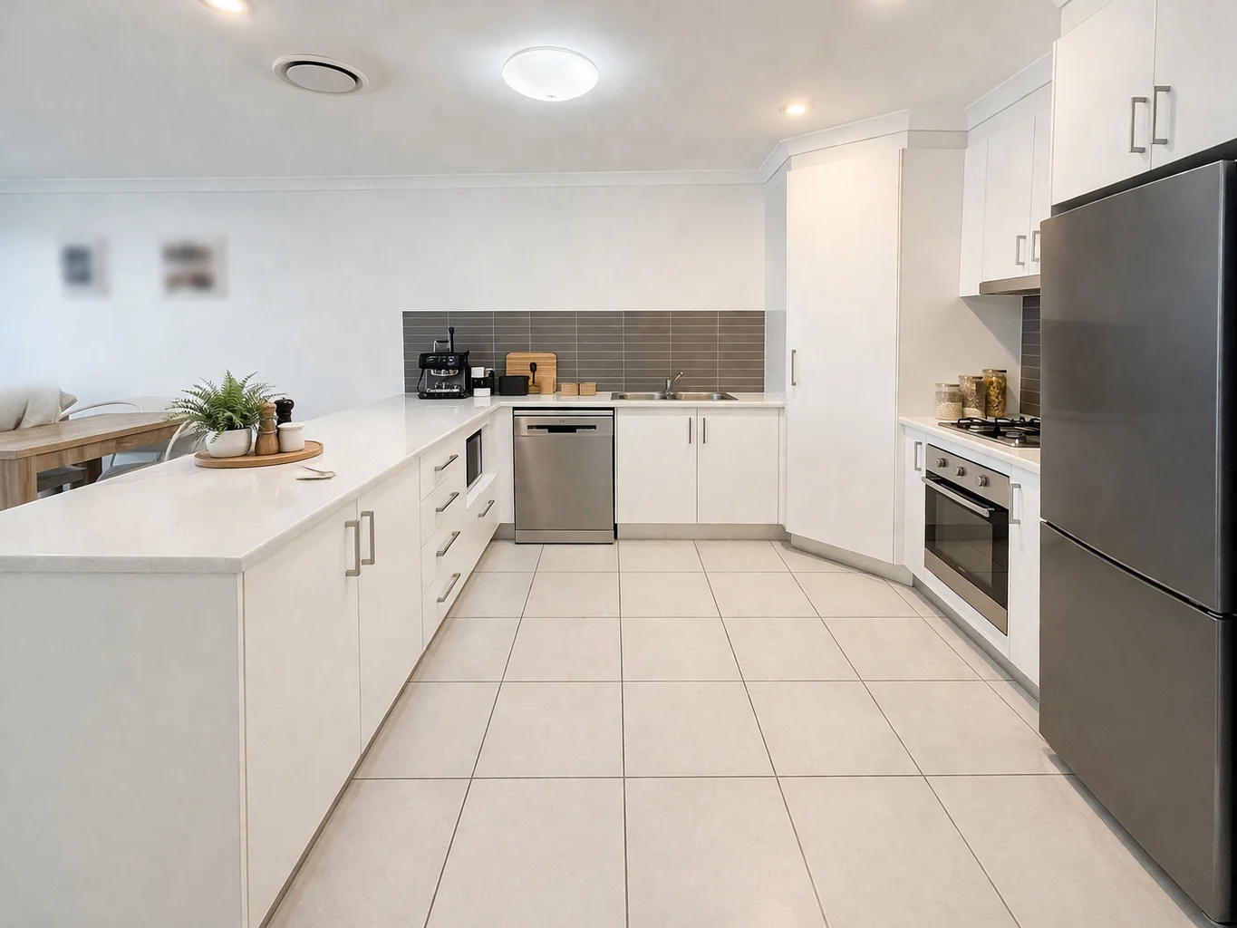 Additional image 3 of 1/7 Calderwood Street, Emerald QLD 4720